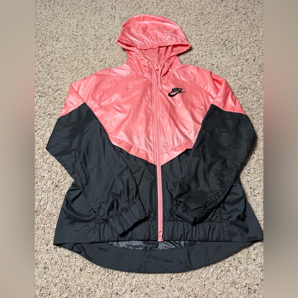 Nike Women's Two-Tone Pink and Black Rain Jacket